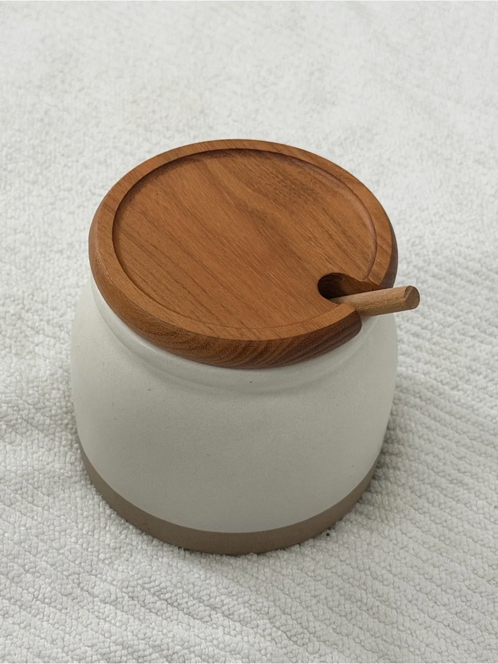 Ceramic Sugar Jar with Wooden Lid - Cream & Brown